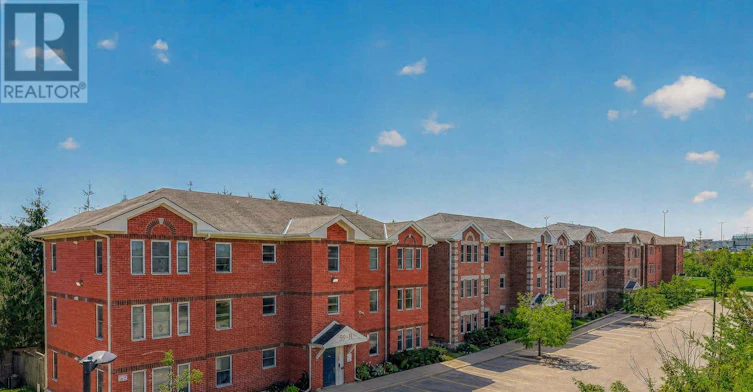 E-202-59 Arch Brown Court, Barrie, ON, L4M 0C6 - 2