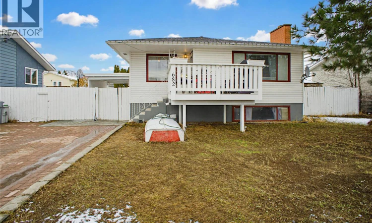682 Alberni Avenue