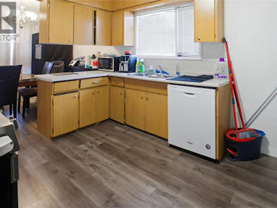 682 Alberni Avenue - 4