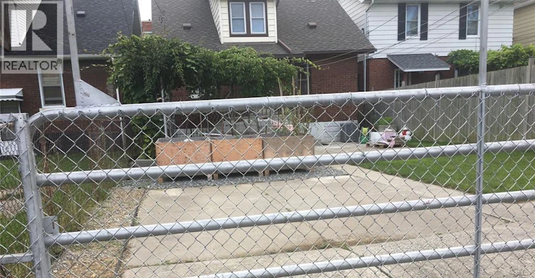 LOWER-1153 Elsmere Avenue, Windsor, ON, N9A 2B1 - 23