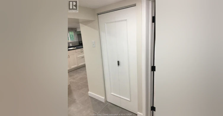 LOWER-1153 Elsmere Avenue, Windsor, ON, N9A 2B1 - 12