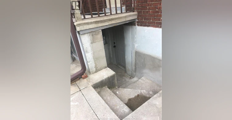 LOWER-1153 Elsmere Avenue, Windsor, ON, N9A 2B1 - 22