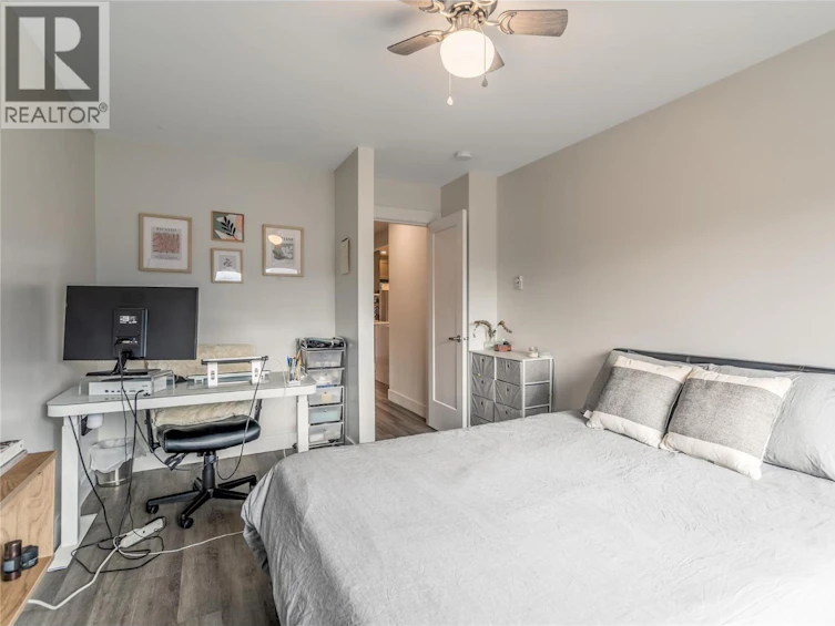 305-1075 Bernard Avenue, Kelowna, BC, V1Y 6P7 - 16