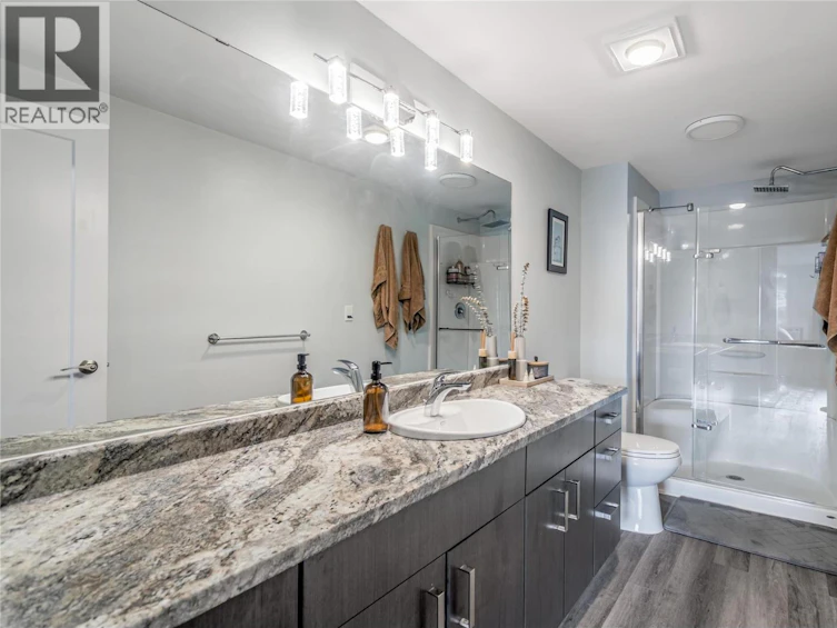 305-1075 Bernard Avenue, Kelowna, BC, V1Y 6P7 - 11