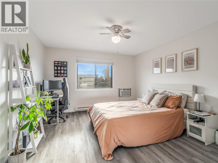 305-1075 Bernard Avenue, Kelowna, BC, V1Y 6P7 - 9