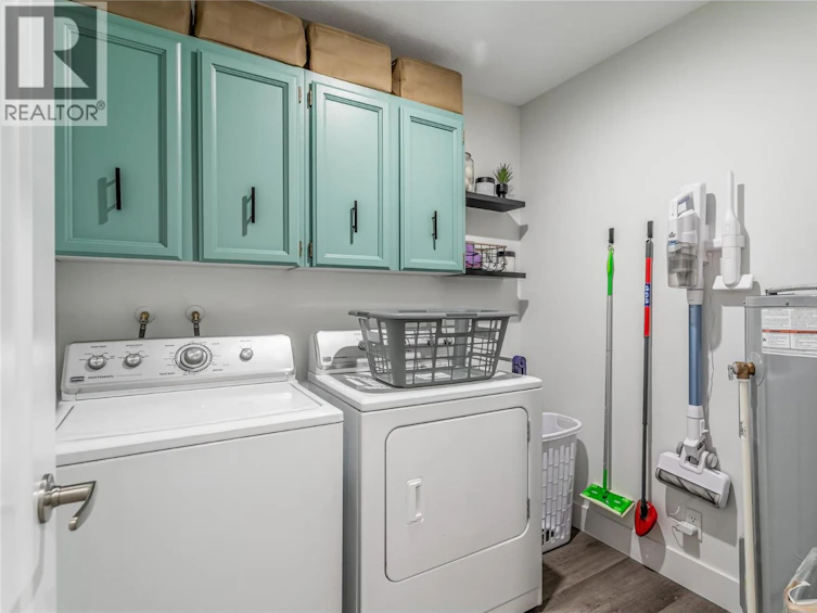 305-1075 Bernard Avenue, Kelowna, BC, V1Y 6P7 - 17