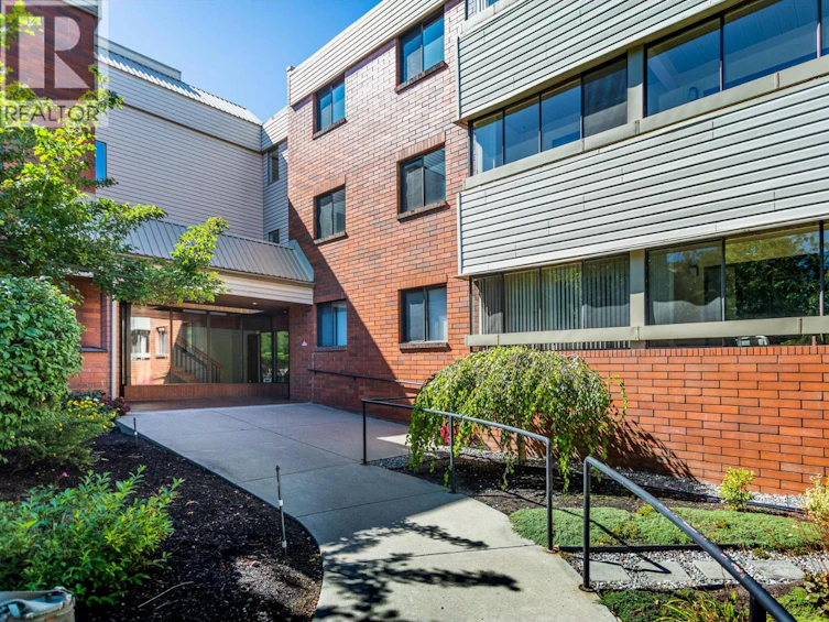 305-1075 Bernard Avenue, Kelowna, BC, V1Y 6P7 - 33