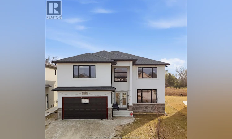 37 Kingsbridge Drive
