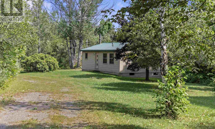 80 Chiblow Lake Road