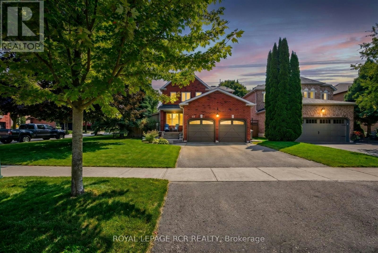 165 Bonny Meadows Drive, Aurora, ON, L4G 6N1