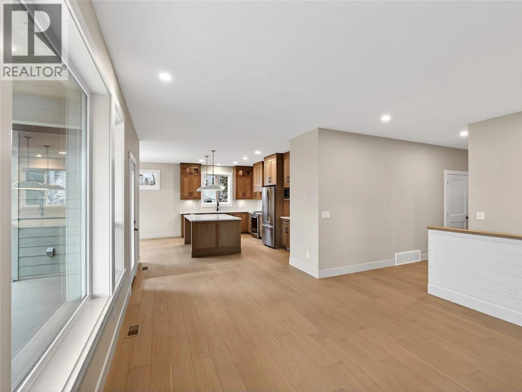 3682 Braelyn Road, Tappen, BC, V0E 2X1 - 10
