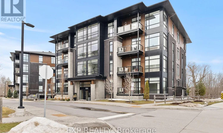 301-100 Cortile Private