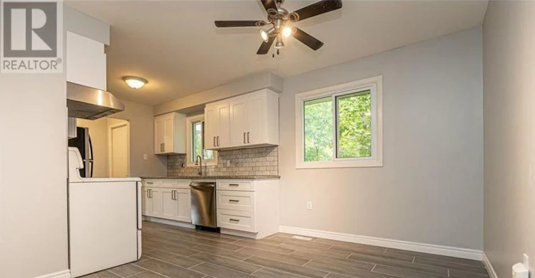 MAIN FLOOR-33 B Grove Street E, Barrie, ON, L4M 2N8 - 7