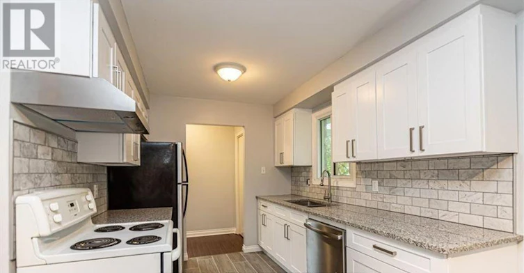 MAIN FLOOR-33 B Grove Street E, Barrie, ON, L4M 2N8 - 6