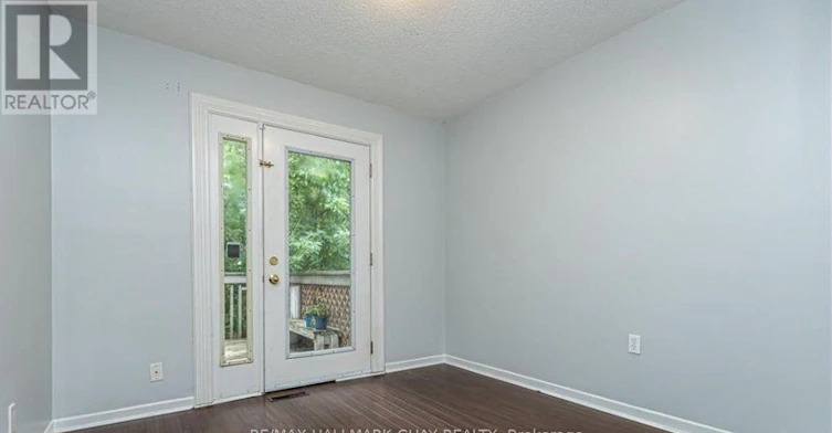 MAIN FLOOR-33 B Grove Street E, Barrie, ON, L4M 2N8 - 10