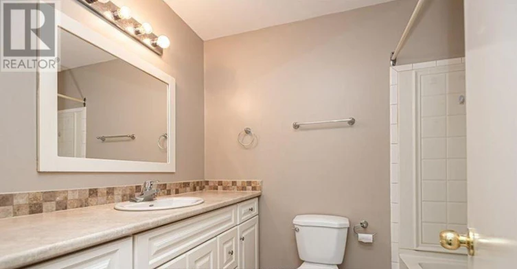MAIN FLOOR-33 B Grove Street E, Barrie, ON, L4M 2N8 - 11