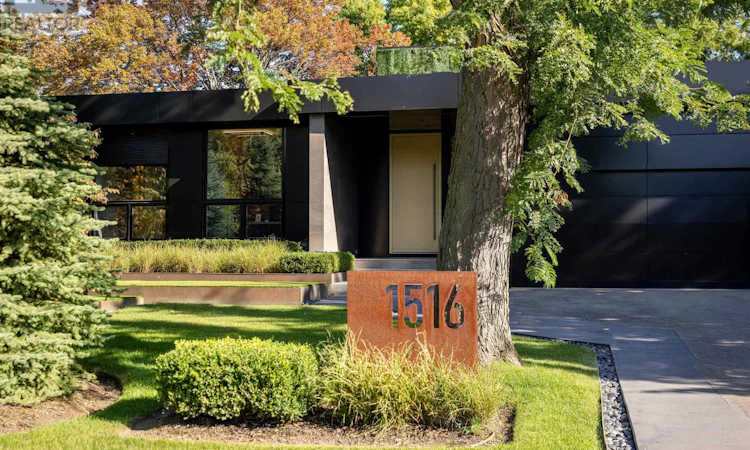 1516 Duncan Road