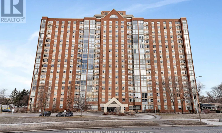 1512-2760 Carousel Crescent