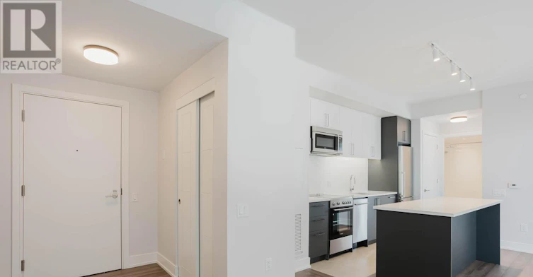 803-2525 Bathurst Street, Toronto, ON, M6B 2Y9 - 4