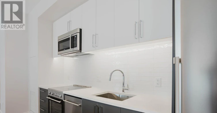 803-2525 Bathurst Street, Toronto, ON, M6B 2Y9 - 3