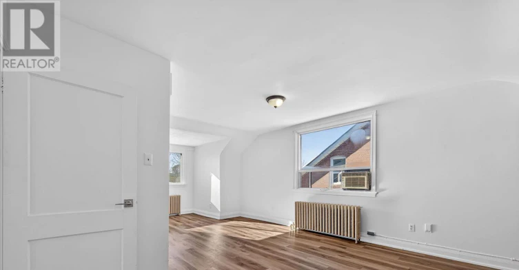 UPPER-17 Southbourne Avenue, Toronto, ON, M3H 1A2 - 9