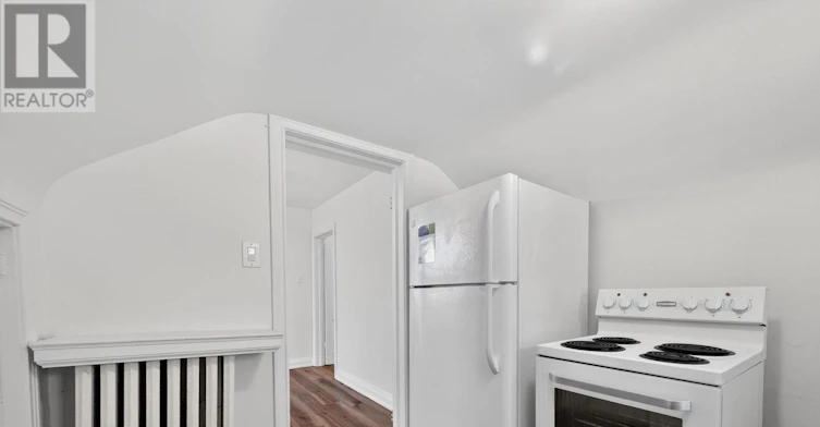 UPPER-17 Southbourne Avenue, Toronto, ON, M3H 1A2 - 16