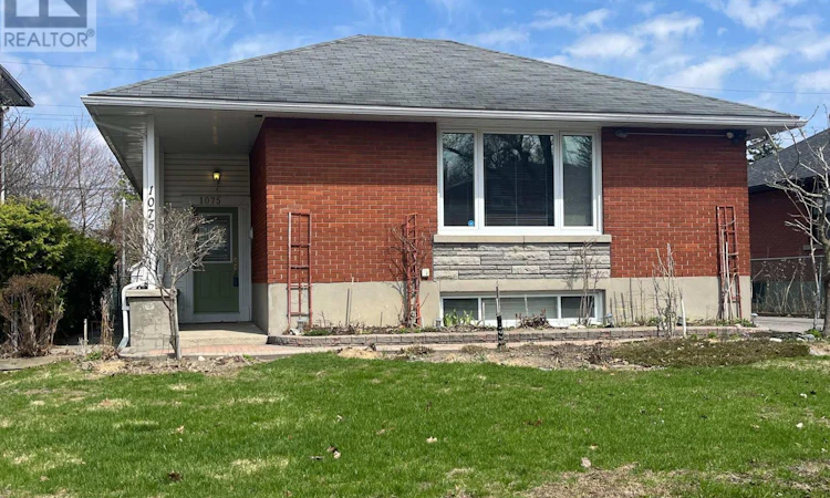 1075 Secord Avenue