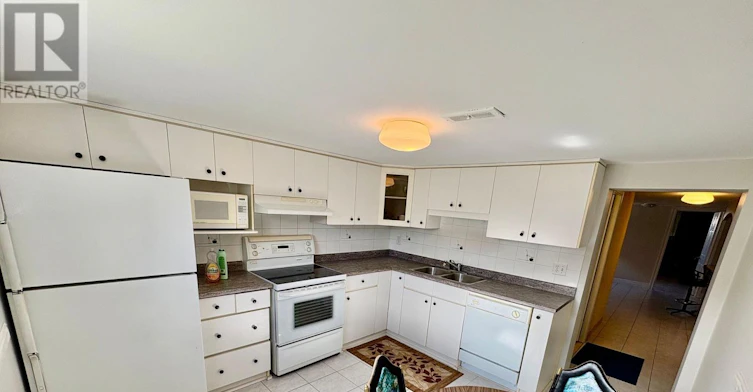 97 Travistock Road, Toronto, ON, M3M 2P1 - 9