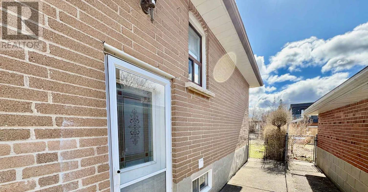 97 Travistock Road, Toronto, ON, M3M 2P1 - 13