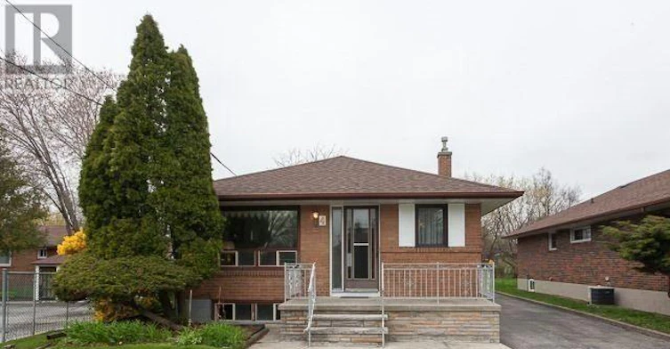BSMT-4 Randane Drive, Toronto, ON, M1R 4L2