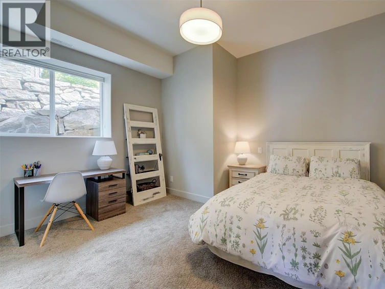 5710 Jasper Way, Kelowna, BC, V1W 5L7 - 45