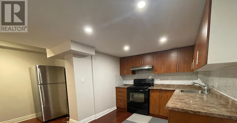 5547 Wheatland Court, Mississauga, ON, L5V 2E4 - 4