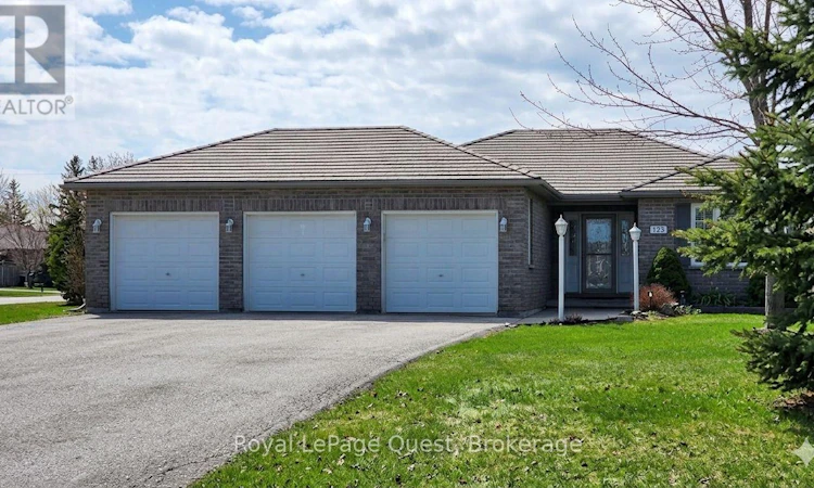 4662 Zachary Crescent