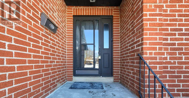 170 Harrison Drive, Newmarket, ON, L3Y 6B9 - 2