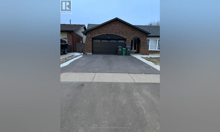 77 Blackthorn Lane