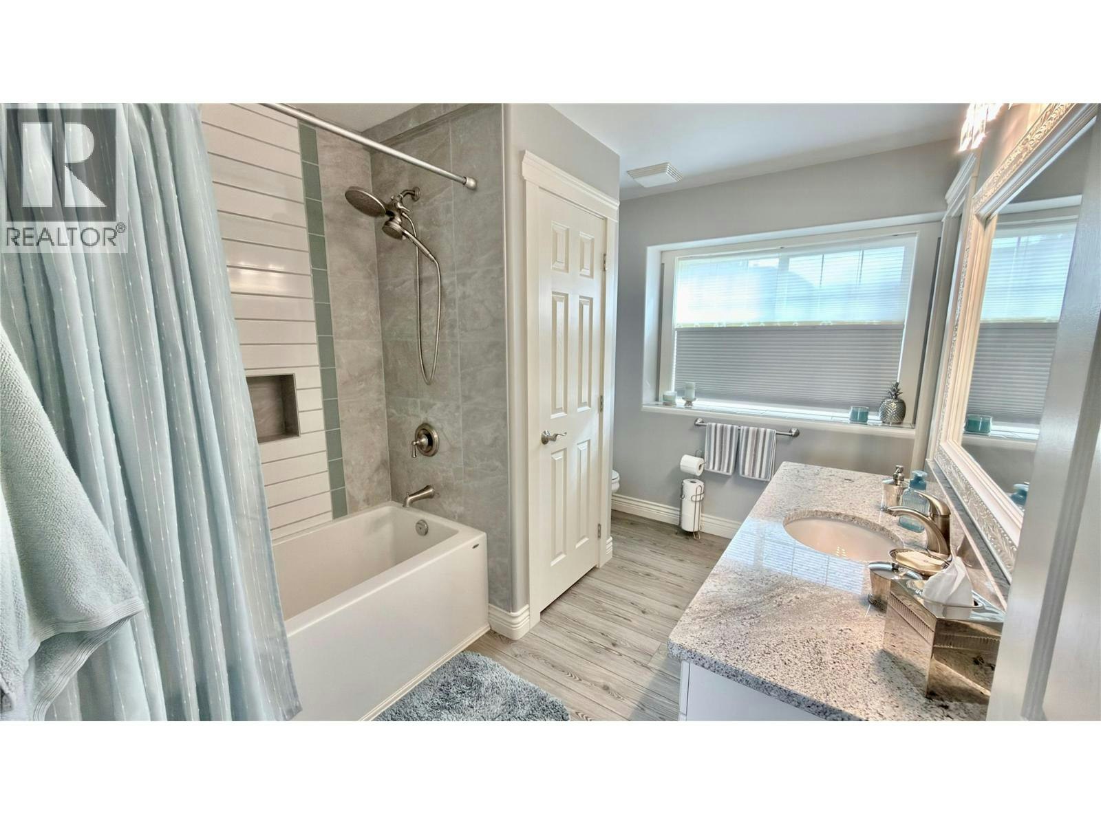 611 Gertrude Street, Midway, BC, V0H 1M0 - 30