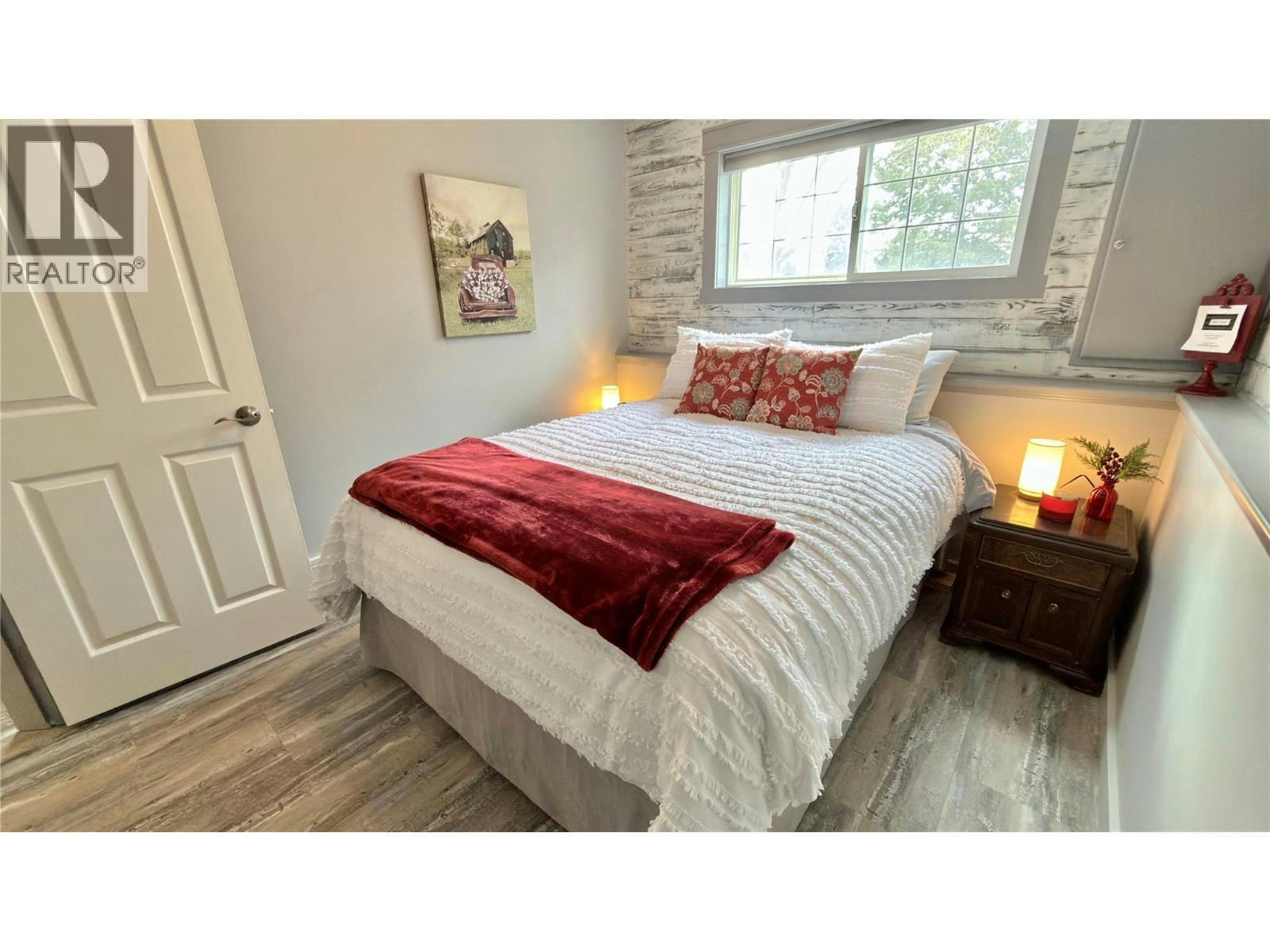611 Gertrude Street, Midway, BC, V0H 1M0 - 39