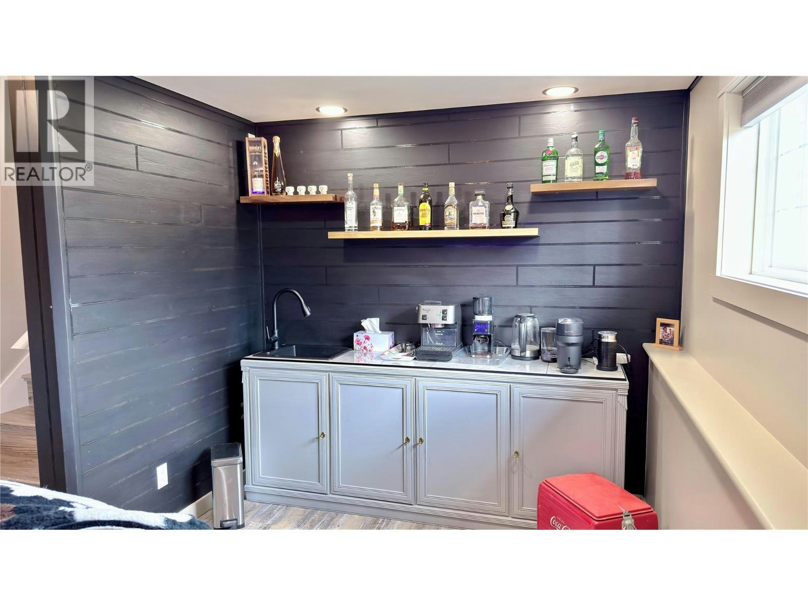 611 Gertrude Street, Midway, BC, V0H 1M0 - 42