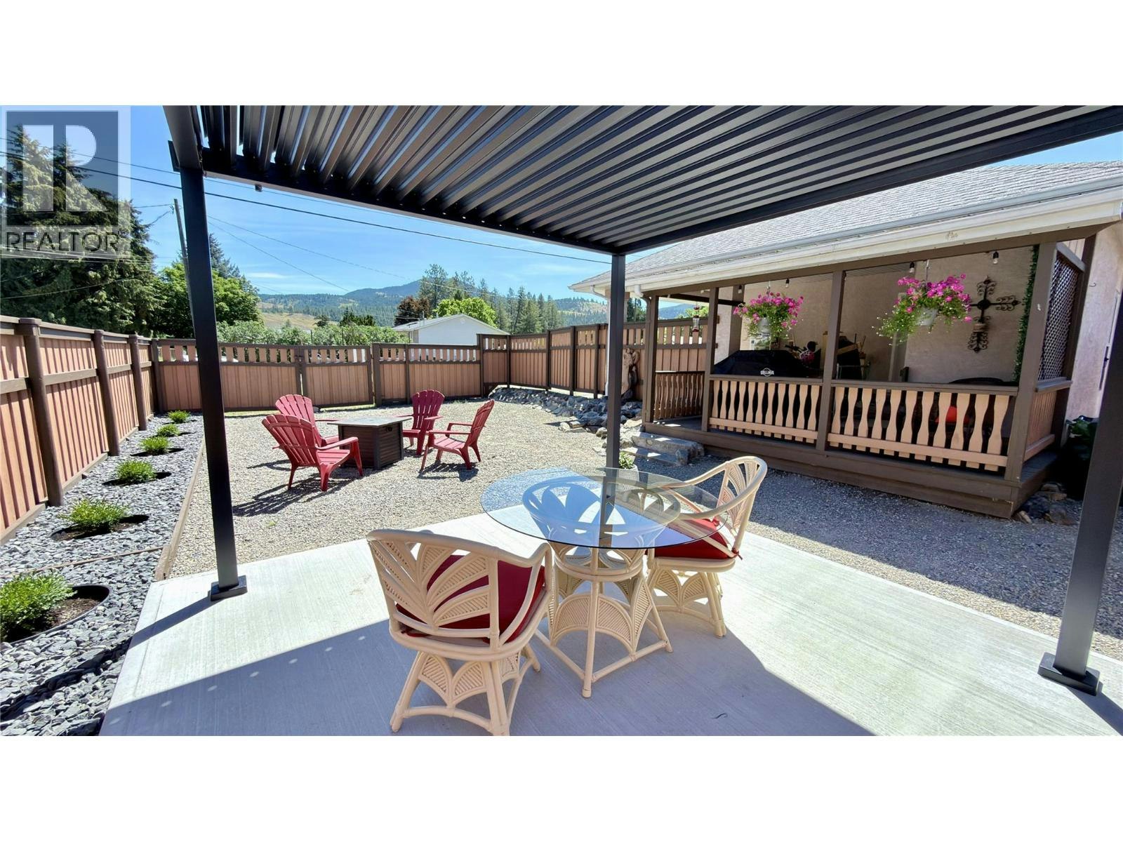 611 Gertrude Street, Midway, BC, V0H 1M0 - 9