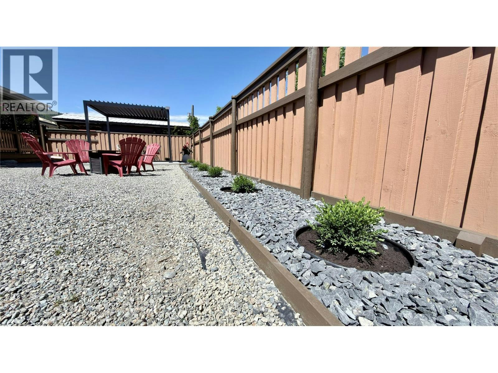 611 Gertrude Street, Midway, BC, V0H 1M0 - 8