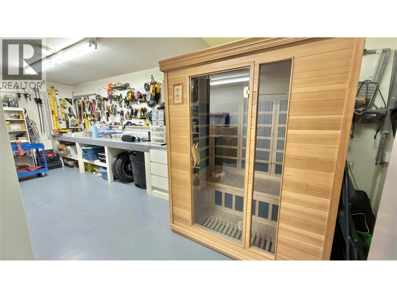 611 Gertrude Street, Midway, BC, V0H 1M0 - 46