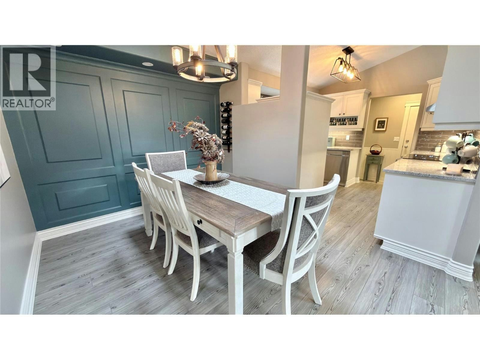 611 Gertrude Street, Midway, BC, V0H 1M0 - 18