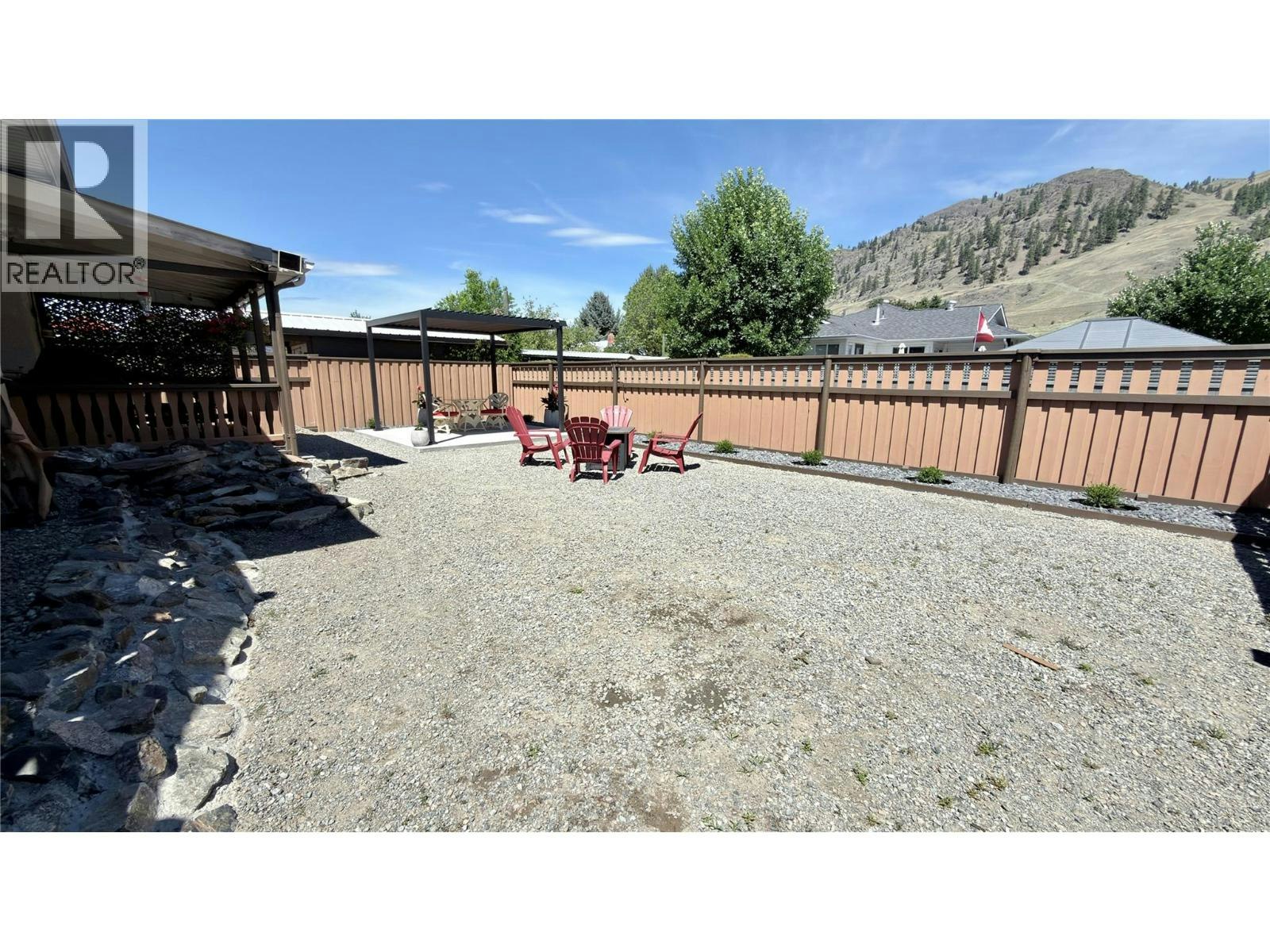 611 Gertrude Street, Midway, BC, V0H 1M0 - 11
