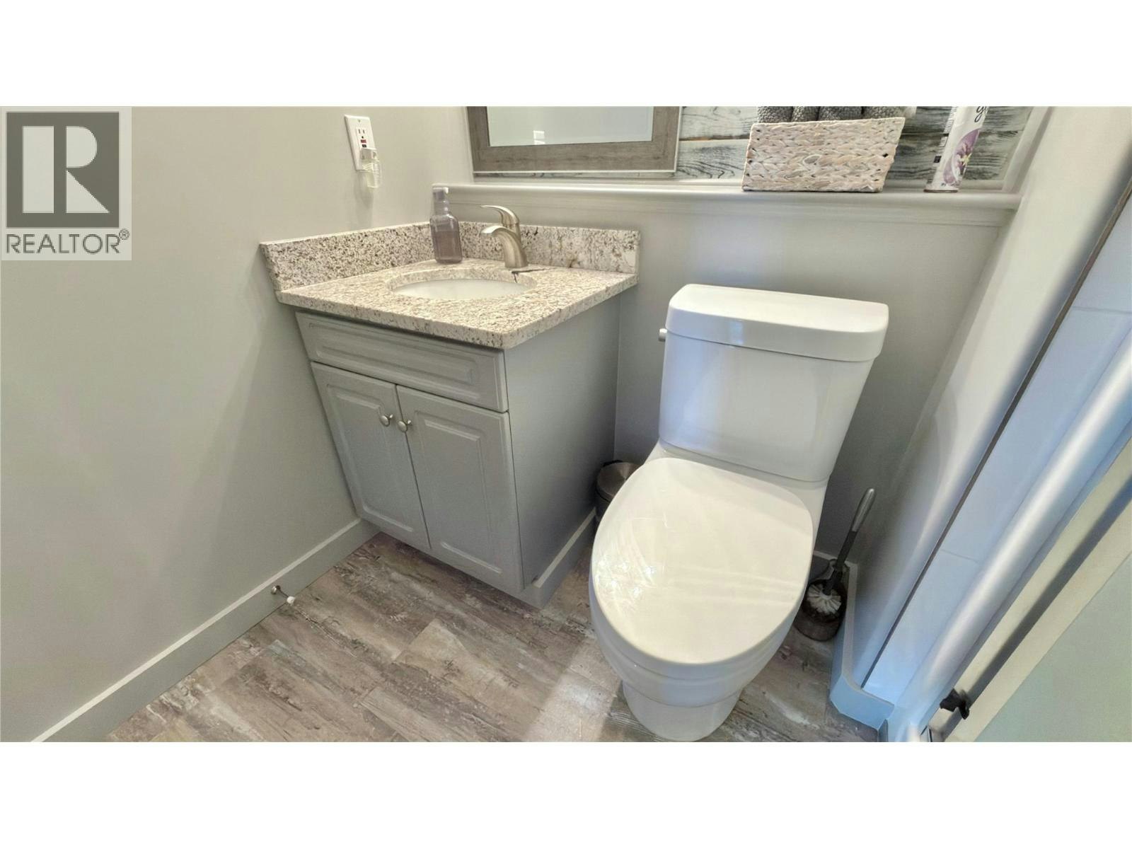 611 Gertrude Street, Midway, BC, V0H 1M0 - 43