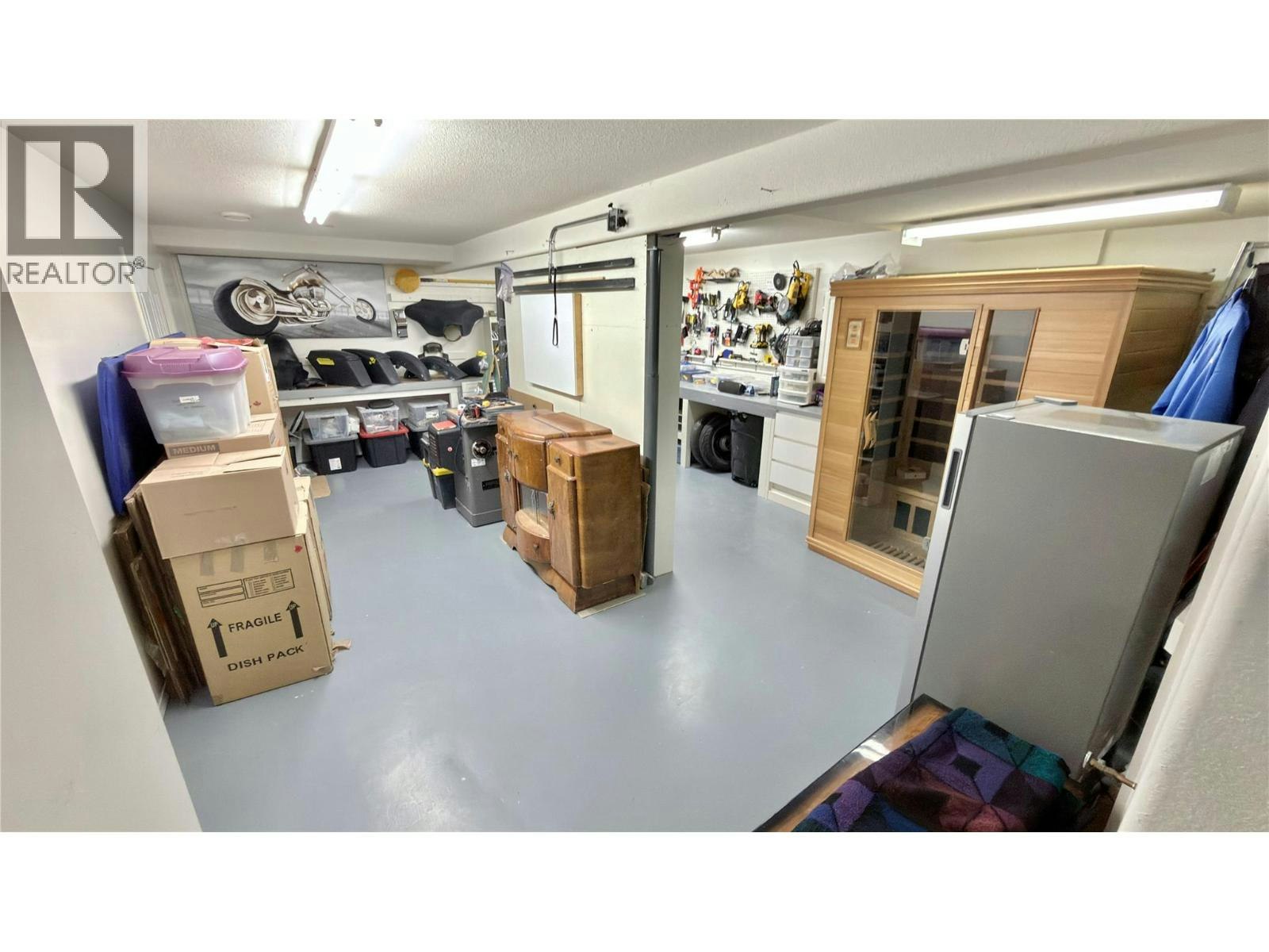 611 Gertrude Street, Midway, BC, V0H 1M0 - 45