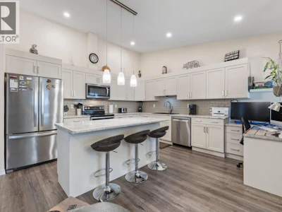 8-1873 Parkview Crescent - 3