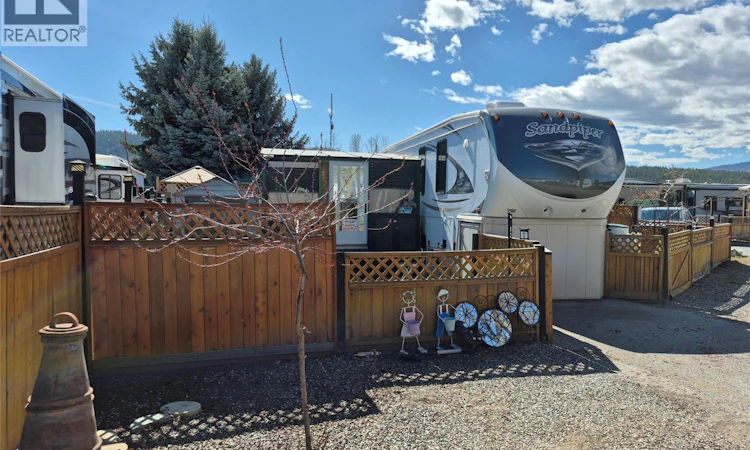 12-415 Commonwealth Road