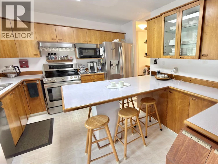 461 Eighth Avenue, Midway, BC, V0H 1M0 - 28