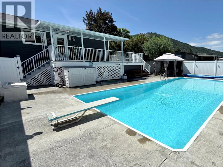 461 Eighth Avenue, Midway, BC, V0H 1M0 - 14