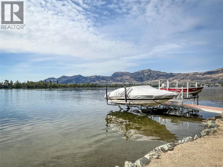 8 Bayview Crescent, Osoyoos, BC, V0H 1V6 - 2